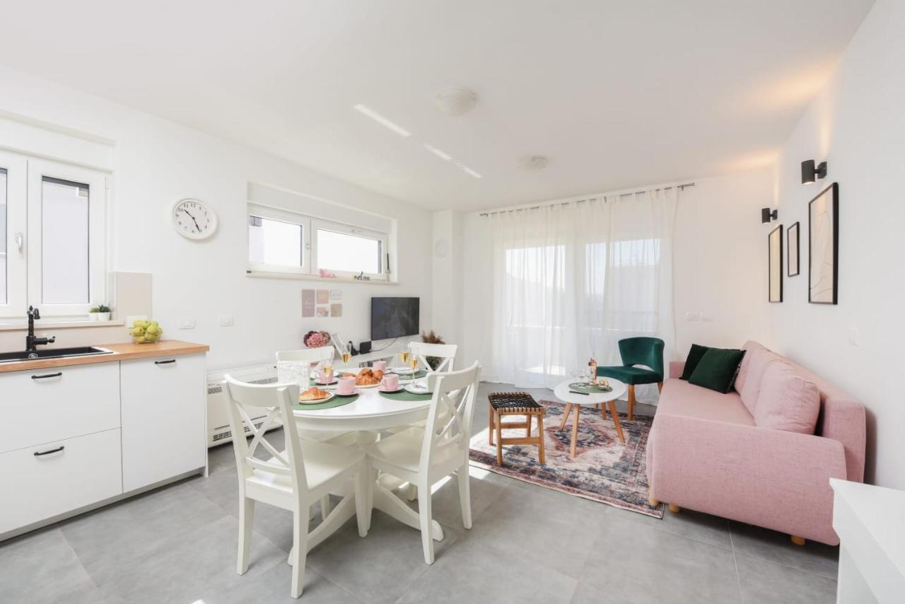 Novi Apartman Franka Lejlighed Zadar Eksteriør billede
